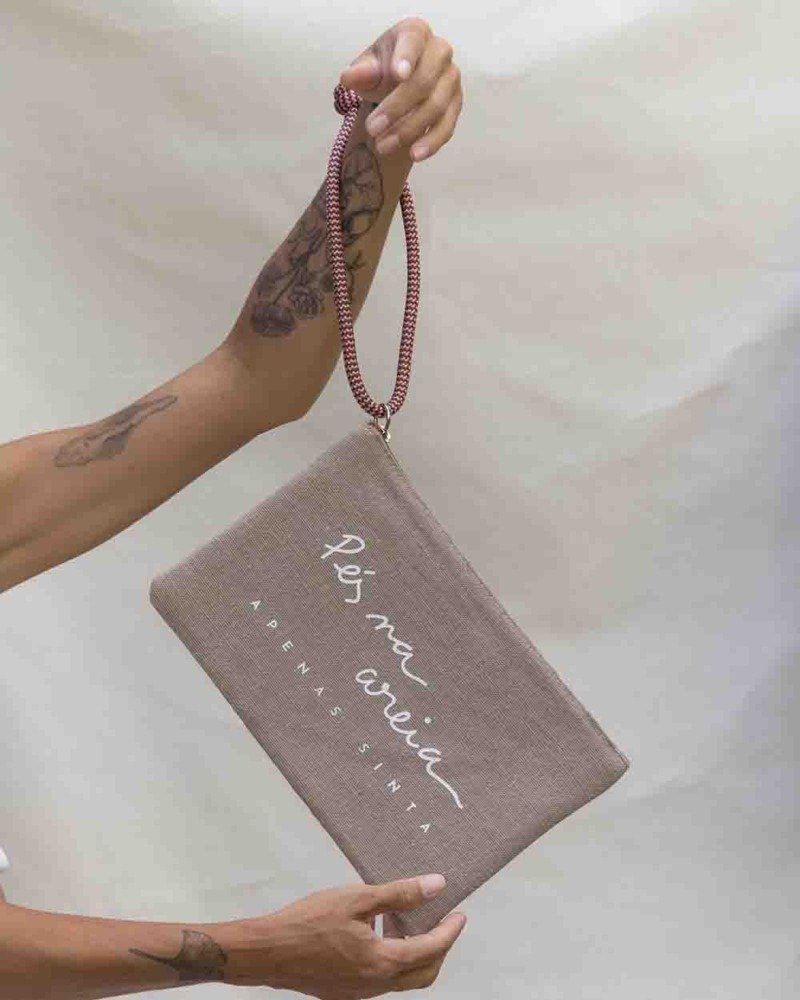 Clutch Desejos_ Pés na Areia