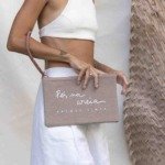 Clutch Desejos_ Pés na Areia