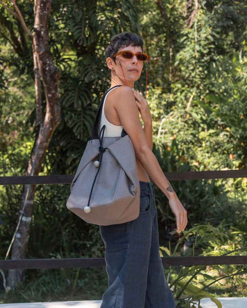 Bolsa Tote Cinza