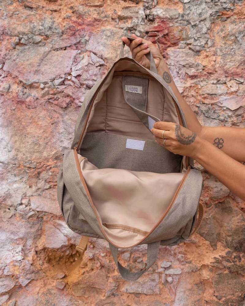 Mochila Cinza