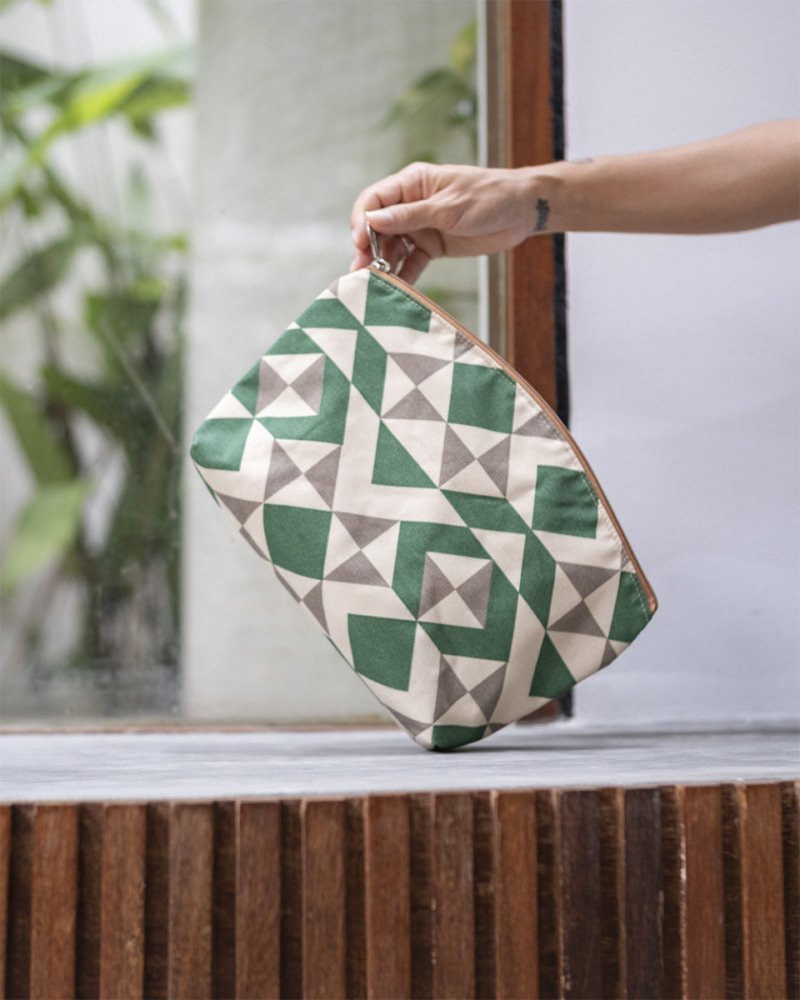 Nécessaire Canoa Bandeirolas