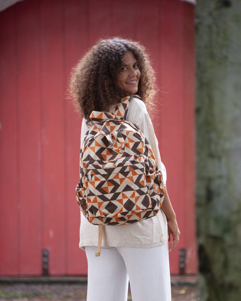 Mochila Bandeirolas Terra