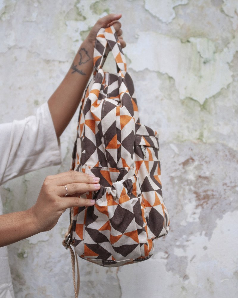 Mochila Bandeirolas Terra