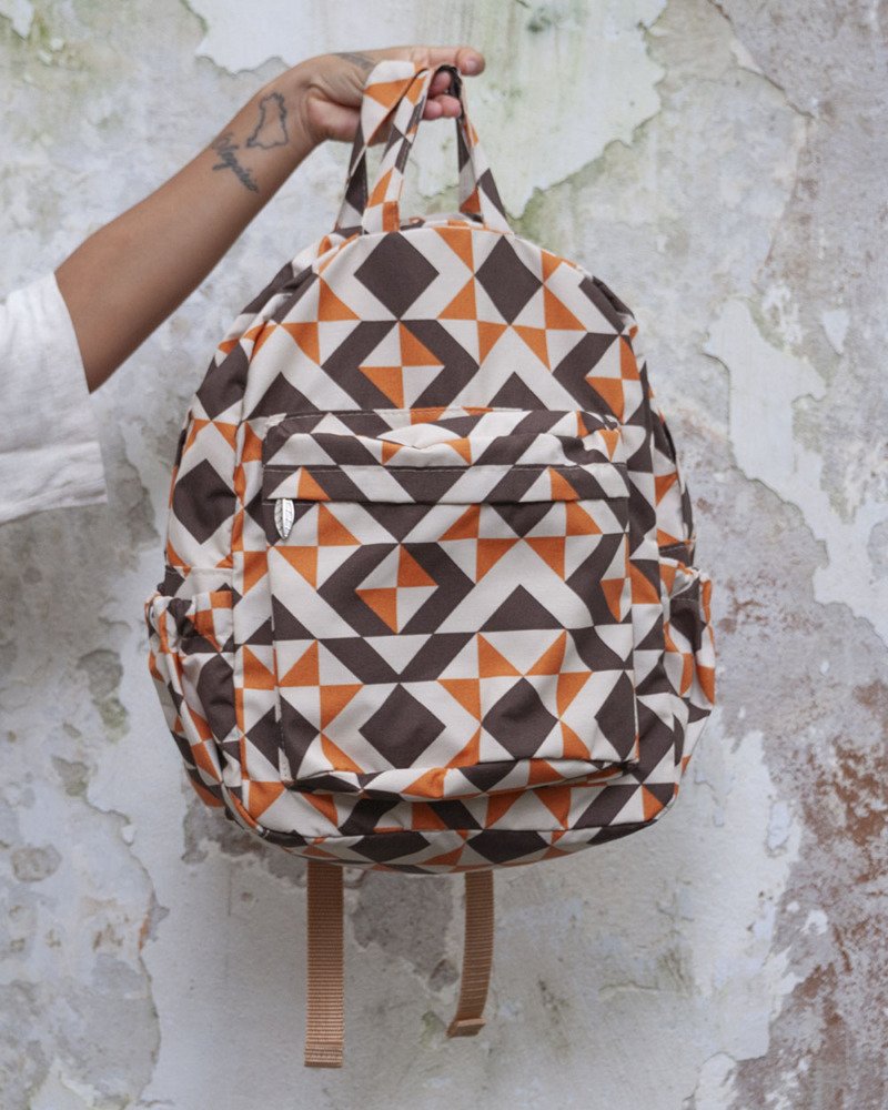 Mochila Bandeirolas Terra