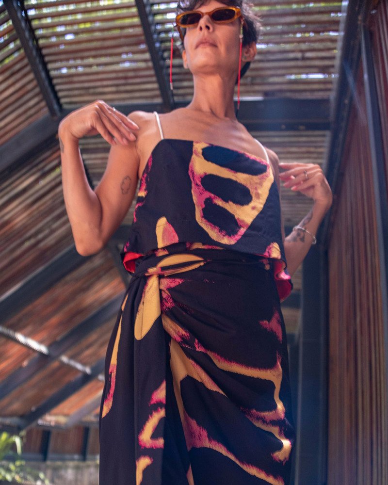 Top Semeadura Vermelho e Preto