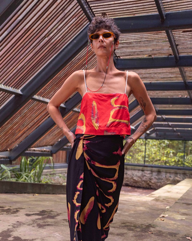 Top Semeadura Vermelho e Preto