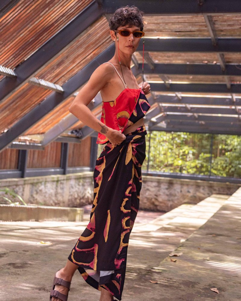 Top Semeadura Vermelho e Preto