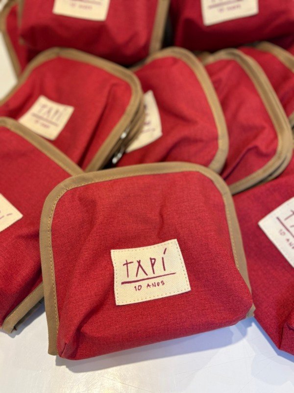 Necessaire Concha para “10 anos Tapí”