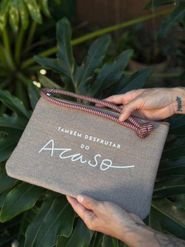 Clutch Desejos_ Acaso Cinza